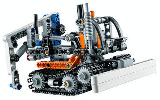 Illustration for article titled 2015 Technic Sets already up on Toys R Us